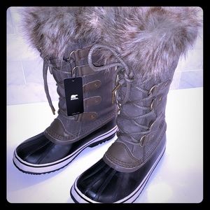 Sorel Joan of Arctic Boots